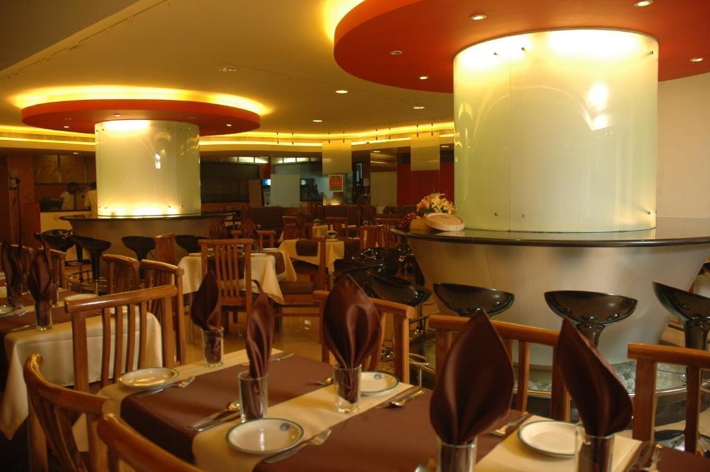 העיר בנגלור Istay Hotels Infantry Road מראה חיצוני תמונה