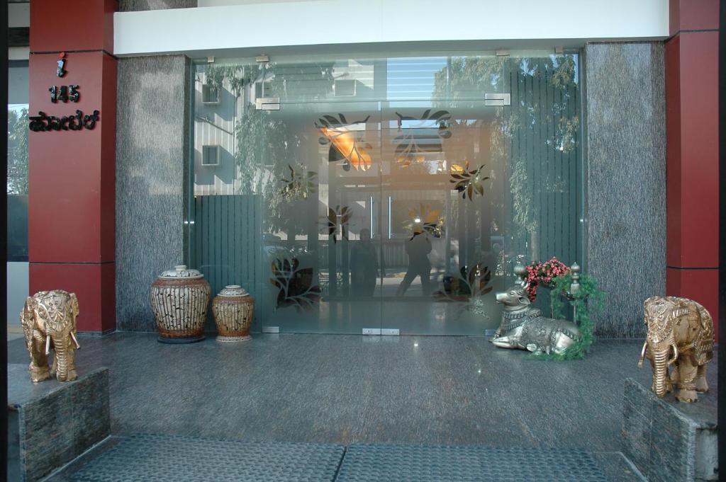 העיר בנגלור Istay Hotels Infantry Road מראה חיצוני תמונה